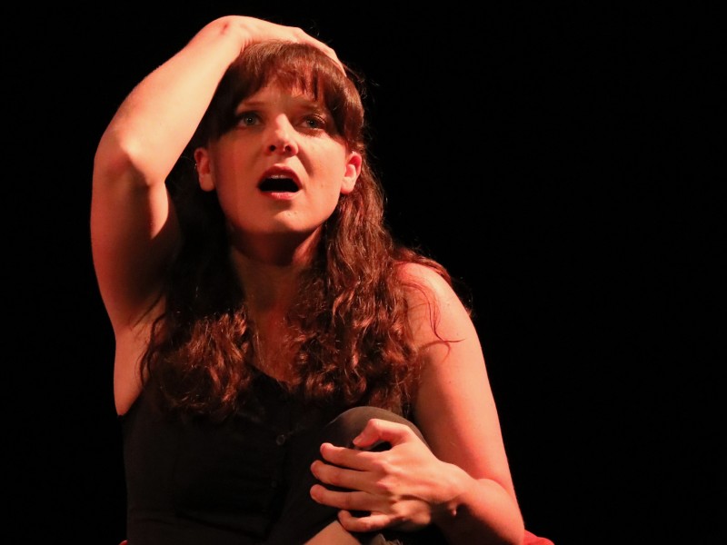 Performer: Sarah Parkin Caption: Claire Shovelton At The Cockpit Theatre, London, September 2023